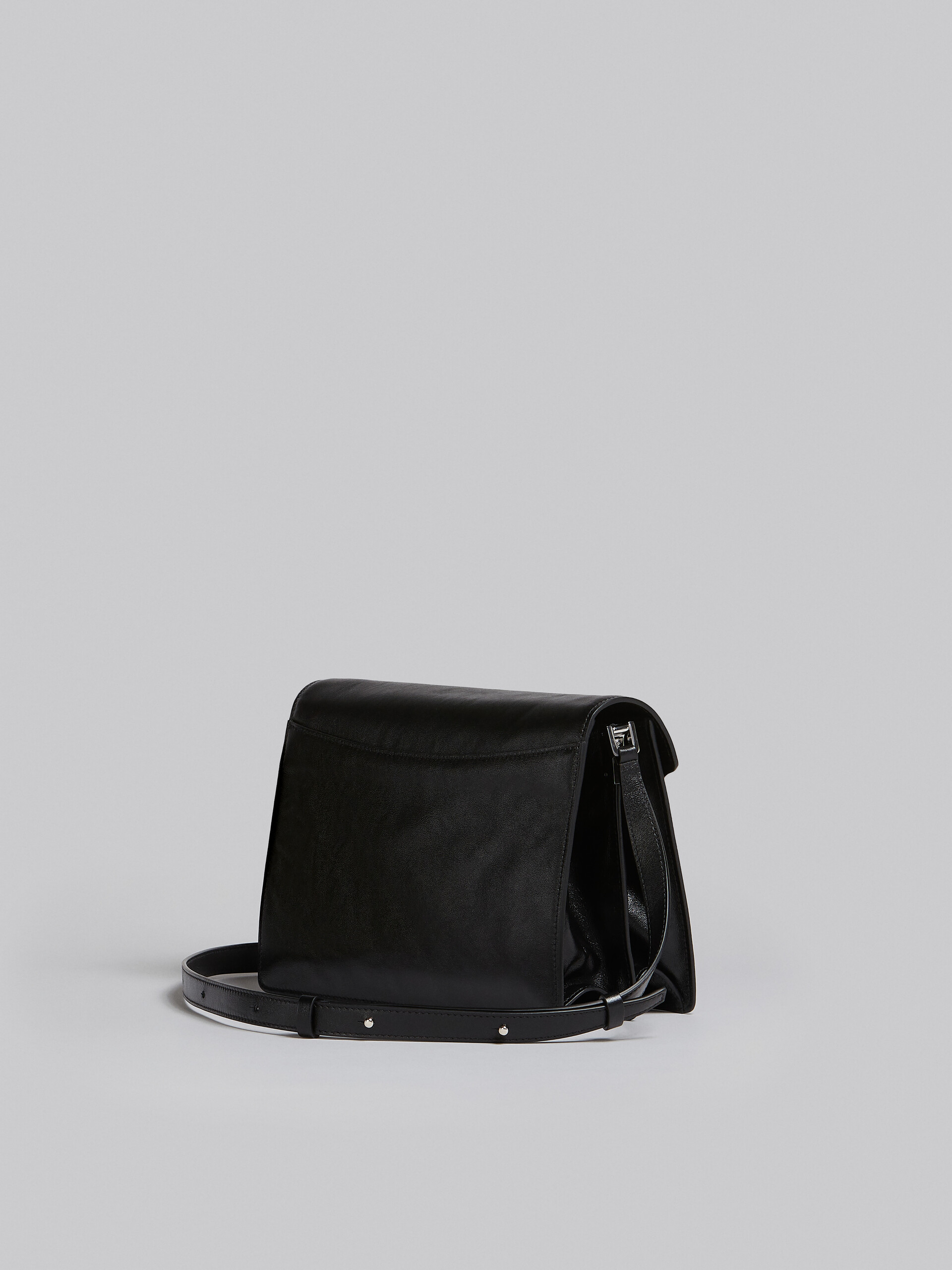 Trunk Soft Large Bag in black leather - Shoulder Bag - Image 3