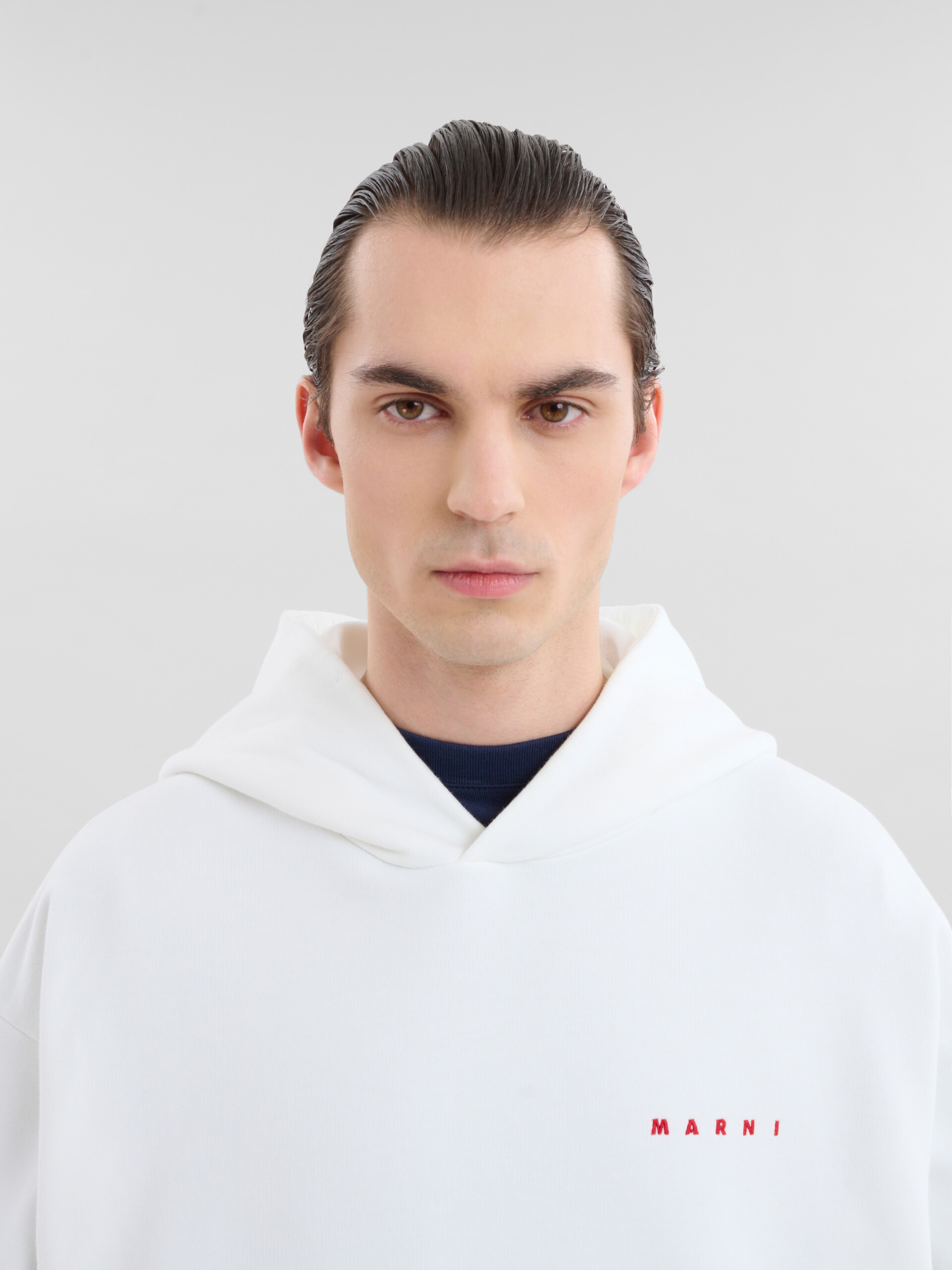 White organic cotton hoodie with wrinkled Marni logo - Sweaters - Image 4