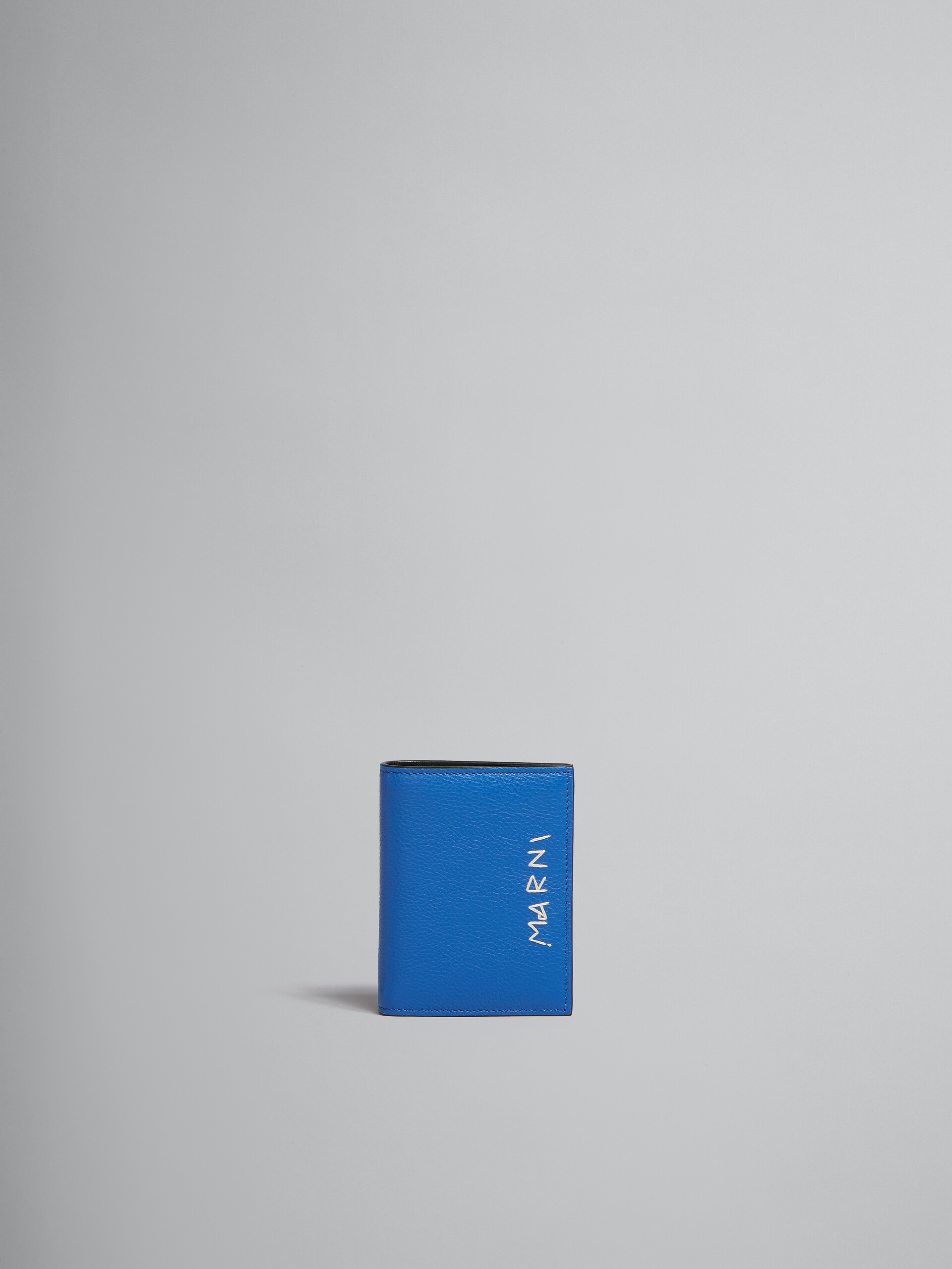 Portefeuille à deux volets en cuir bleu avec effet raccommodé Marni - Portefeuilles - Image 1