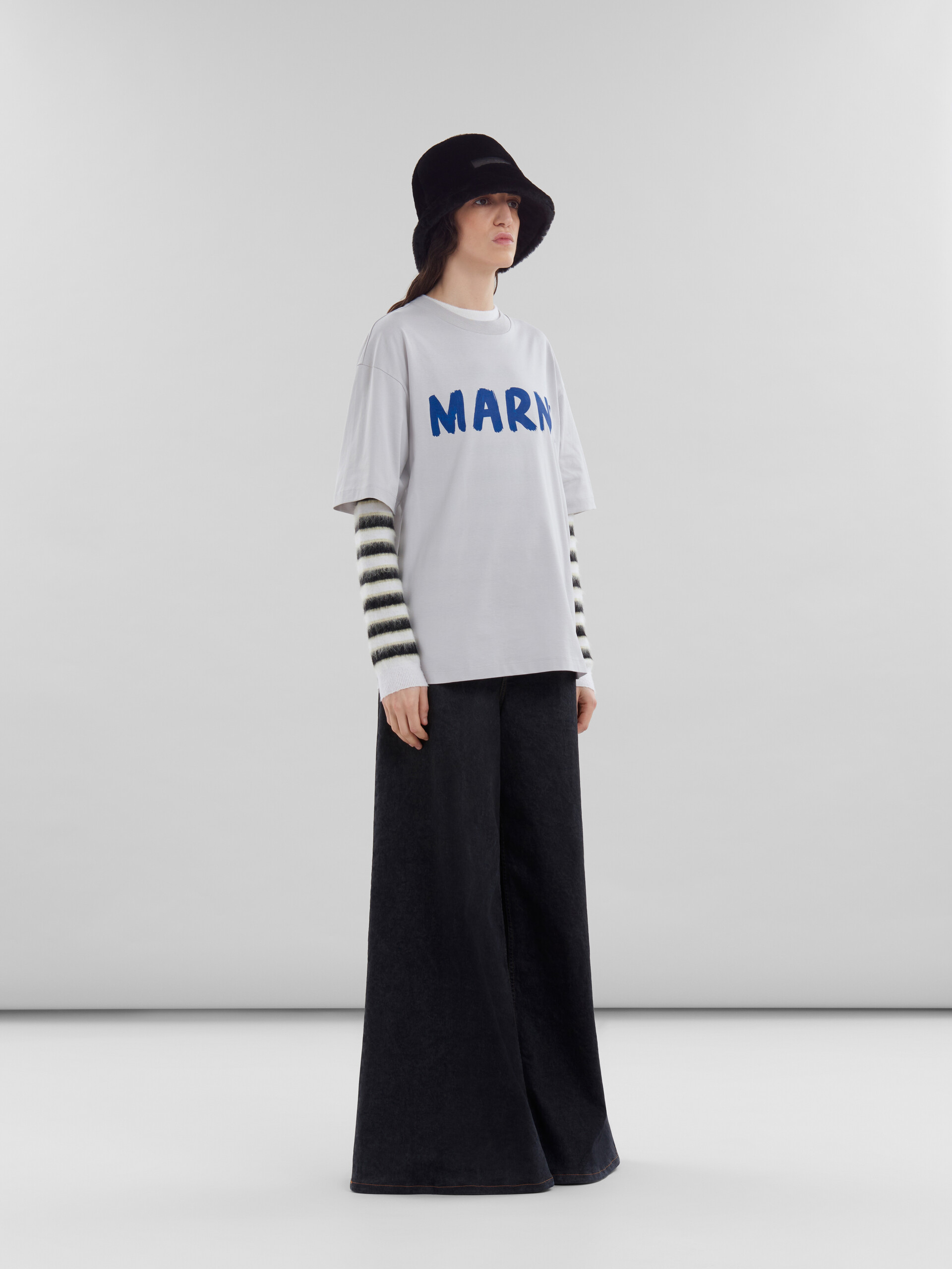 Maglione in lana-mohair a righe bianche e nere - Pullover - Image 5