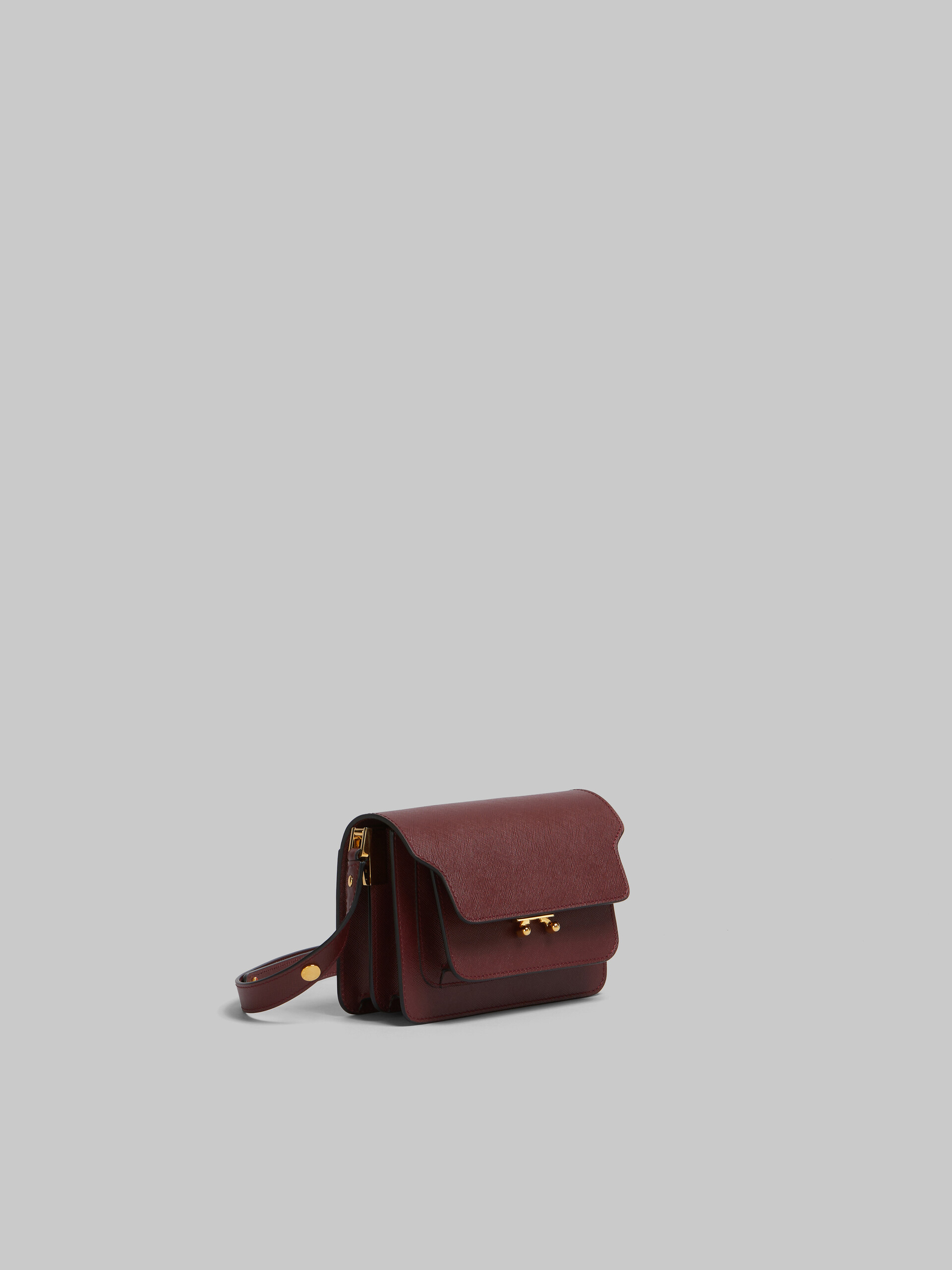 Mini sac Trunk en cuir Saffiano marron - Sacs portés épaule - Image 6