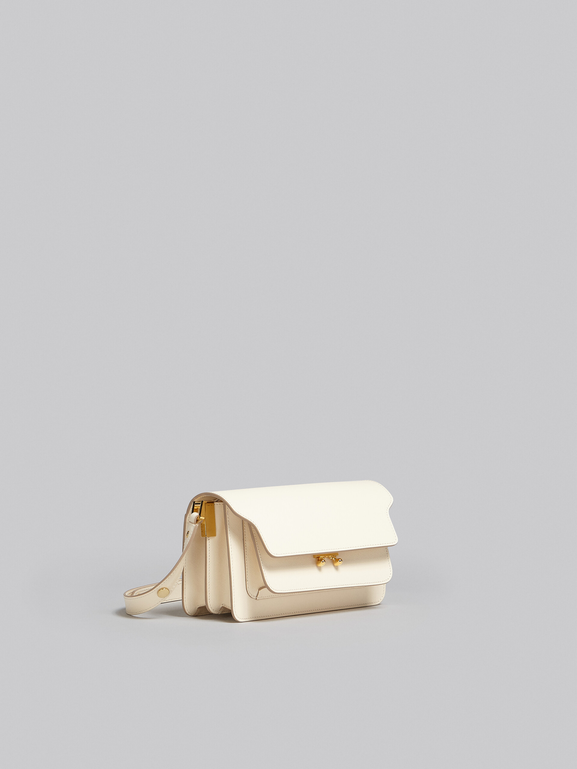 Sac Trunk horizontal en cuir Saffiano blanc - Sacs portés épaule - Image 6
