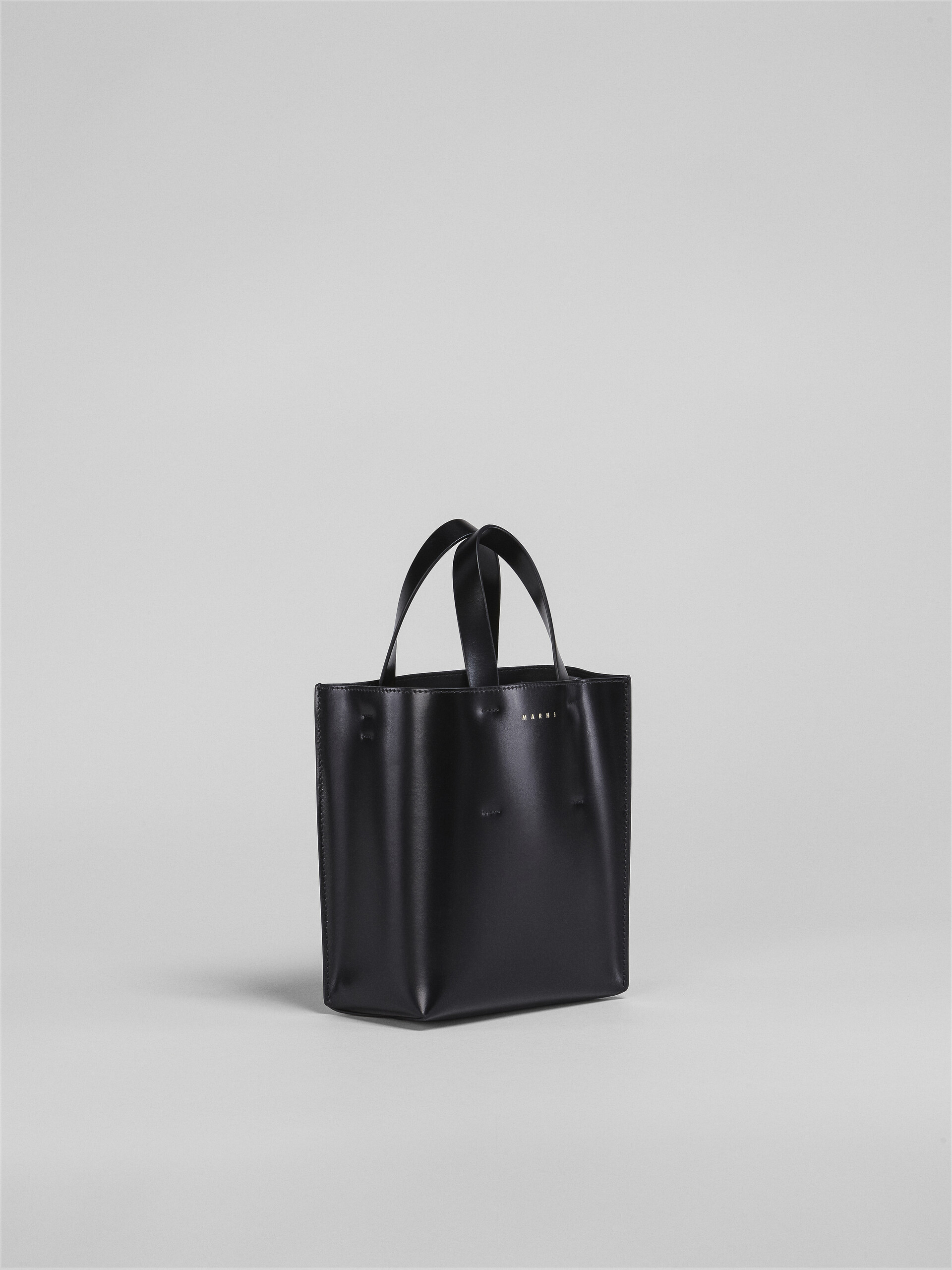 Bi-coloured MUSEO bag in shiny calfskin with shoulder strap - Shopping Bags - Image 6