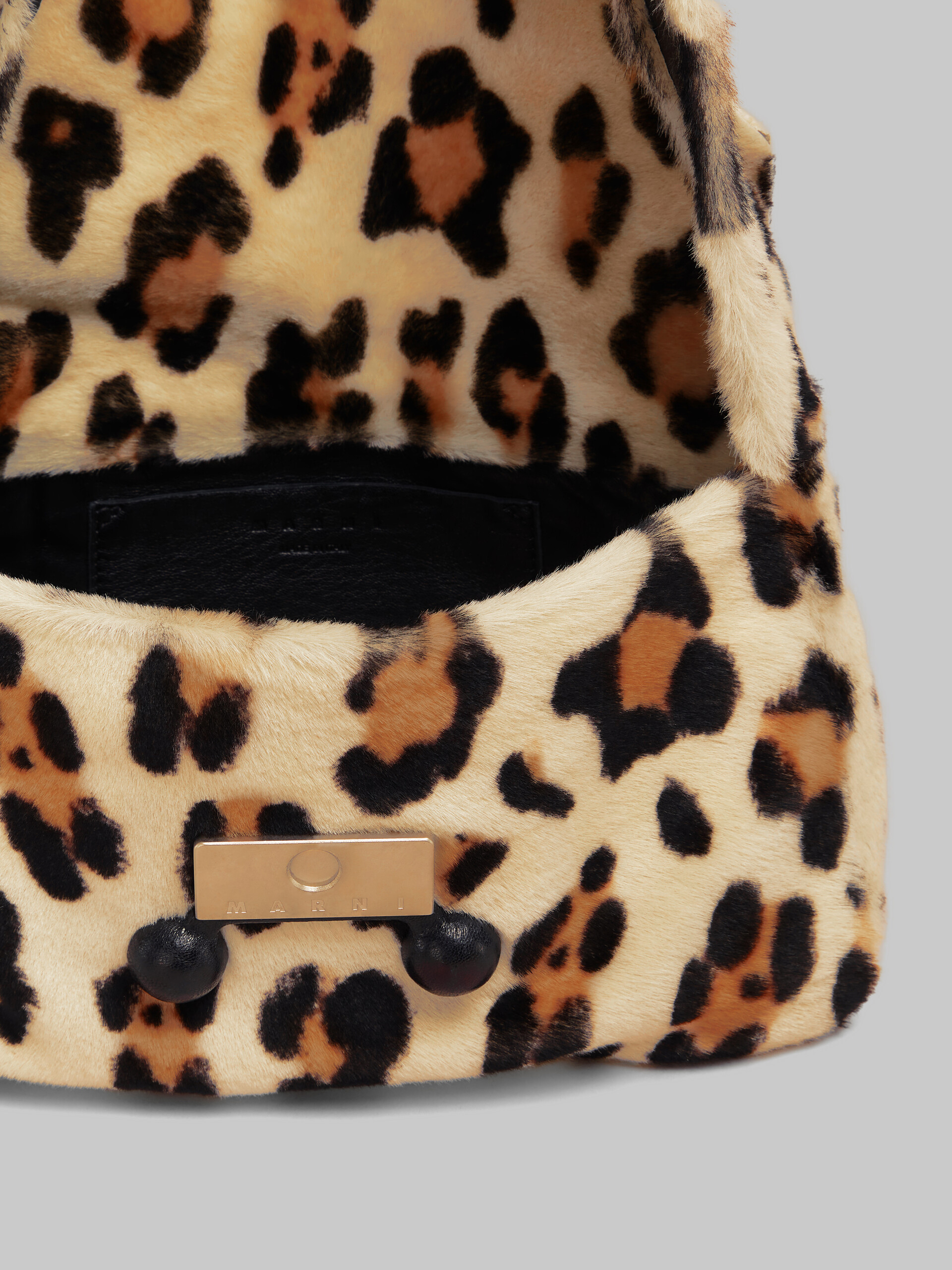 Borsa a spalla Trunkaroo Soft media in shearling con stampa animalier - Borse a spalla - Image 3