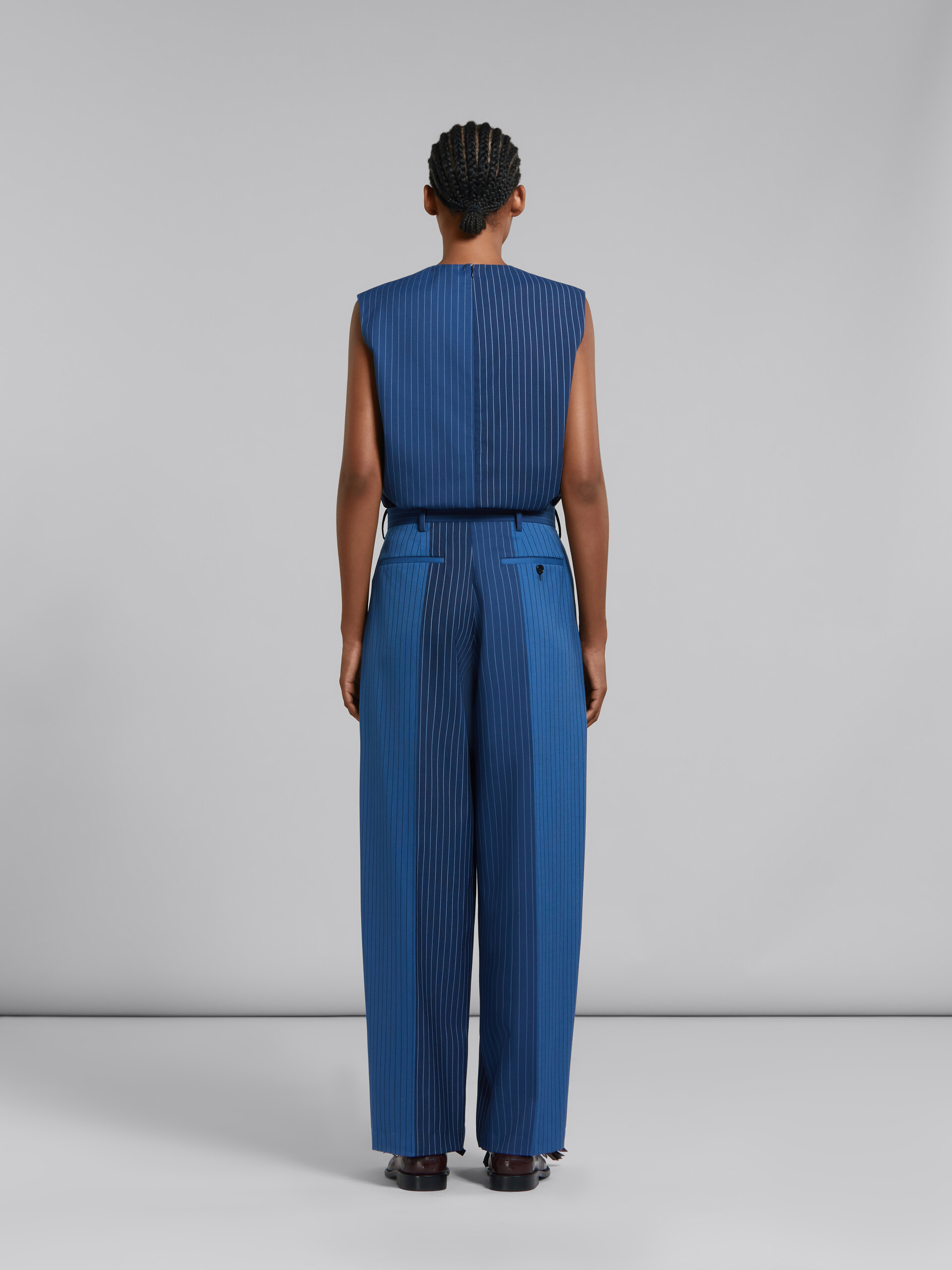 Pantalon en laine à fines rayures avec dégradé bleu - Pantalons - Image 3