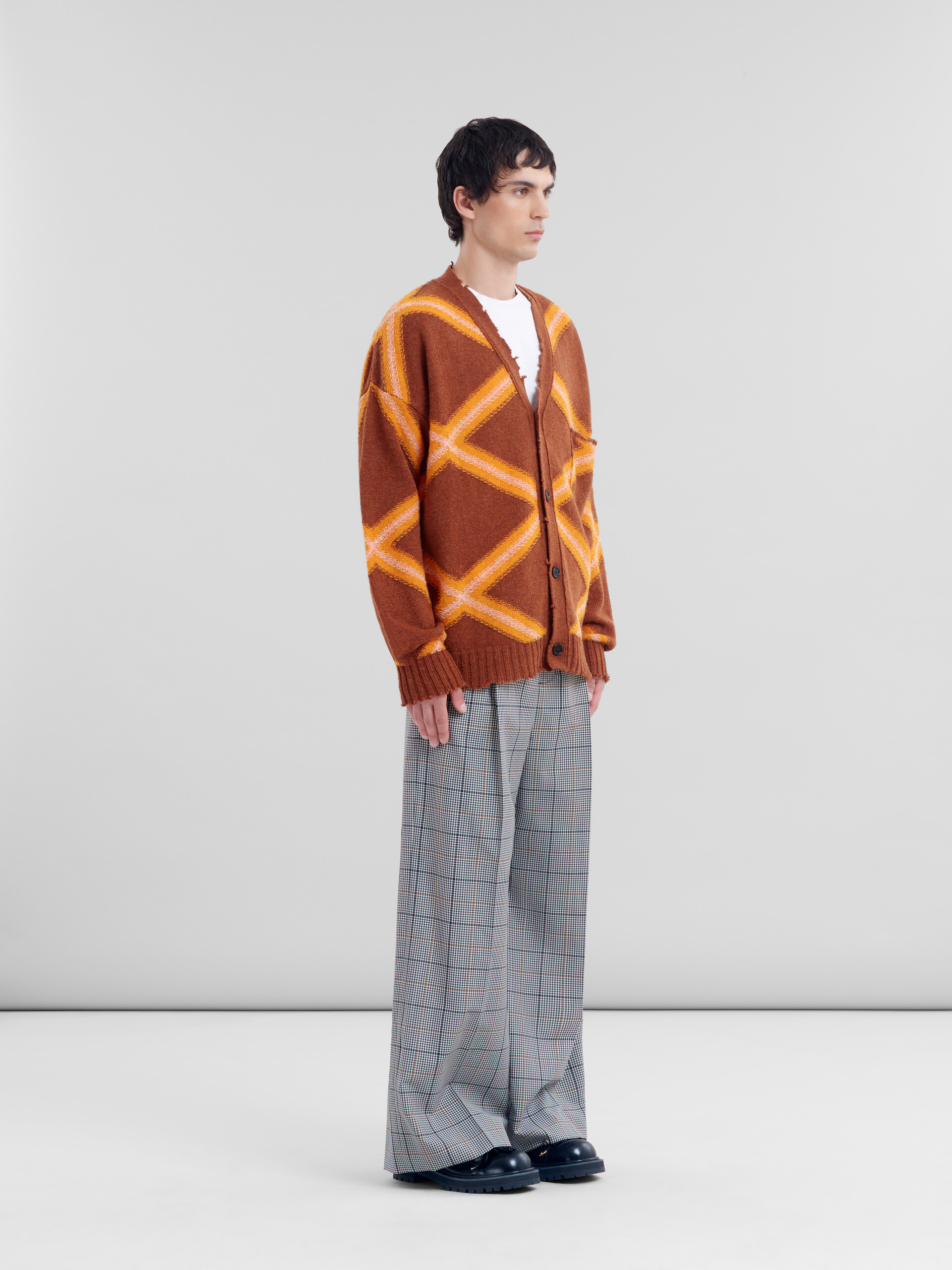Brown broken wool cardigan with argyle motif - Pullovers - Image 5