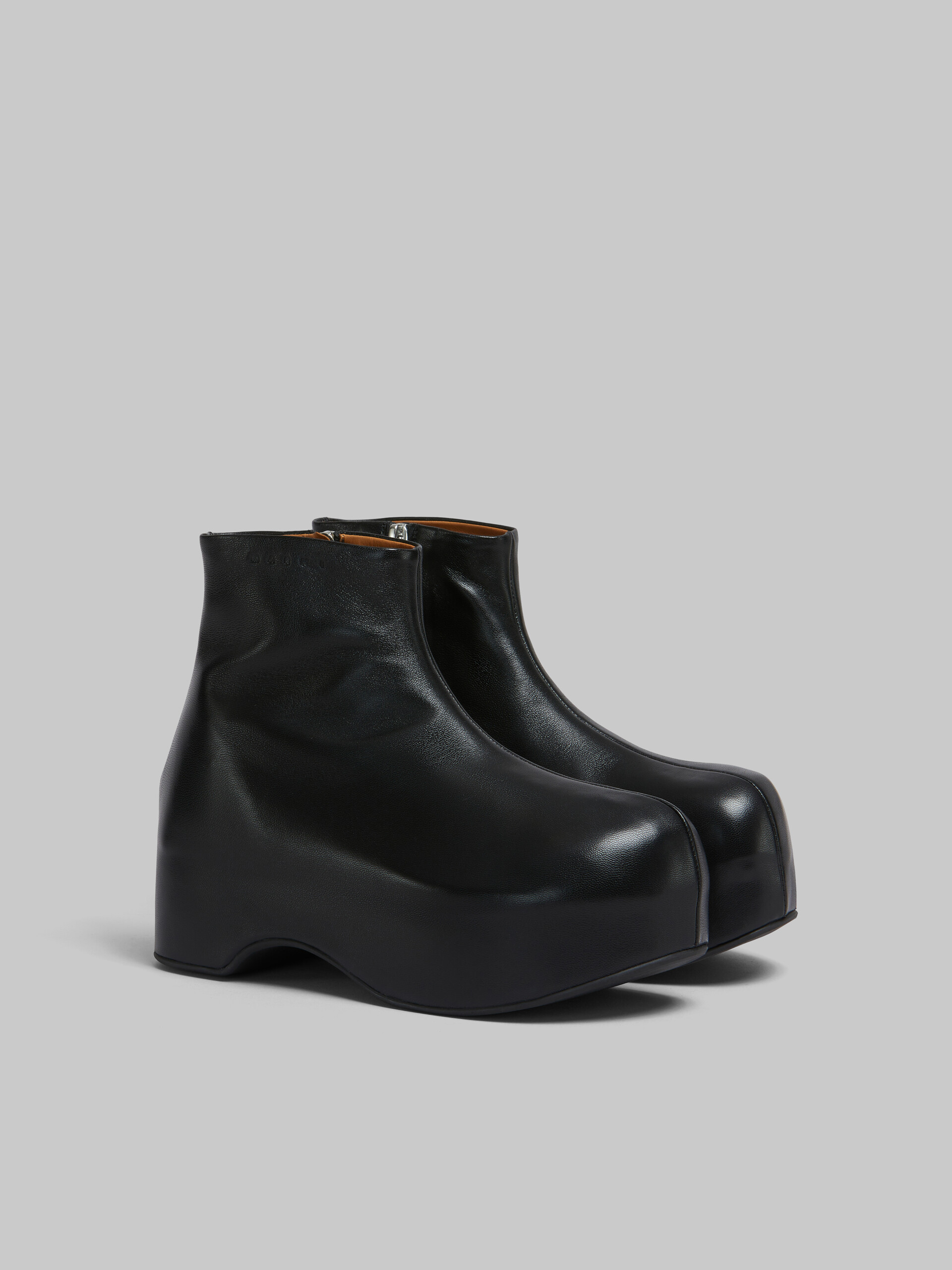 블랙 가죽 청키 클로그 부츠 - Boots - Image 2