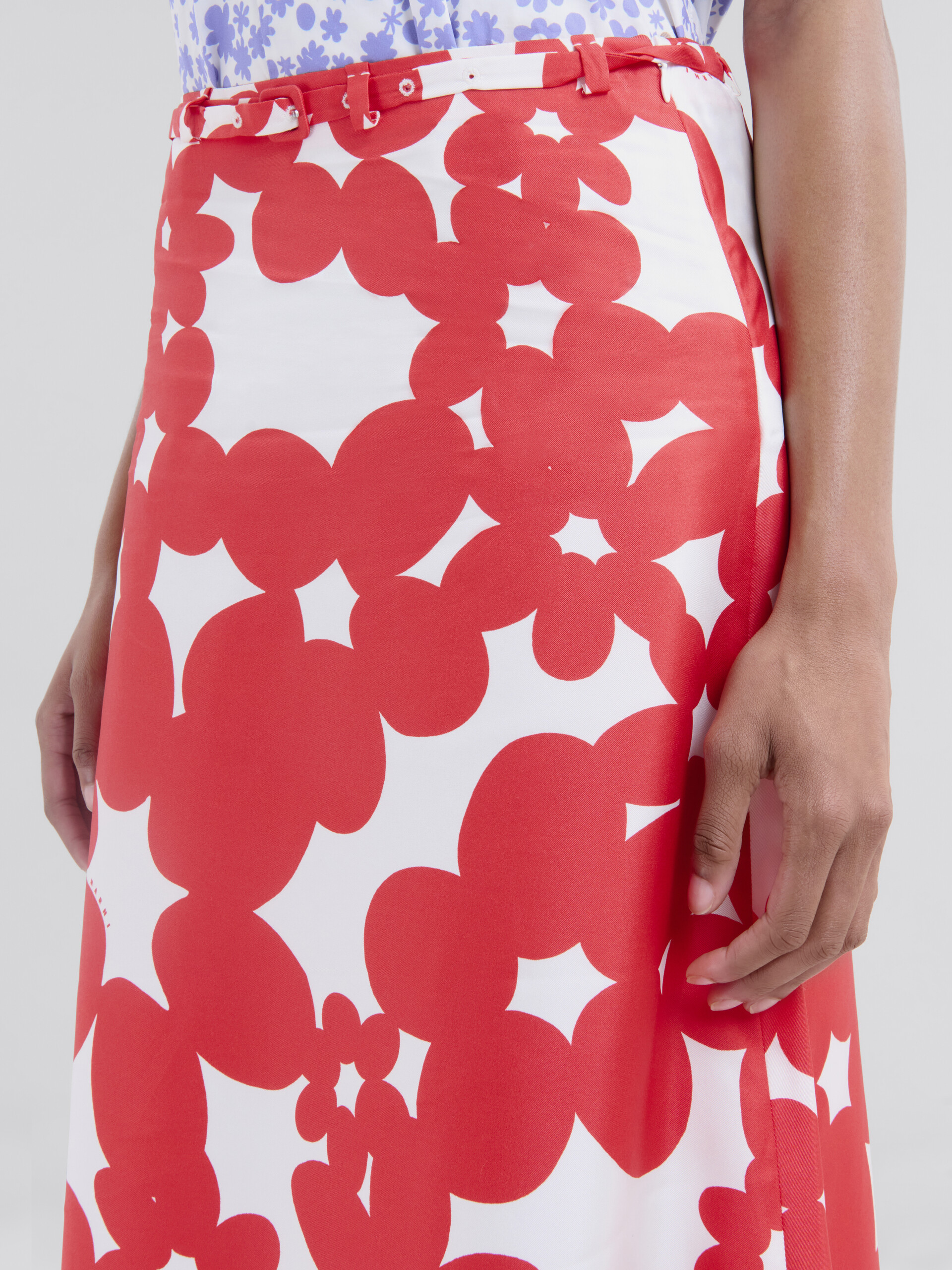 Red and white Dillies Print silk skirt - Skirts - Image 4