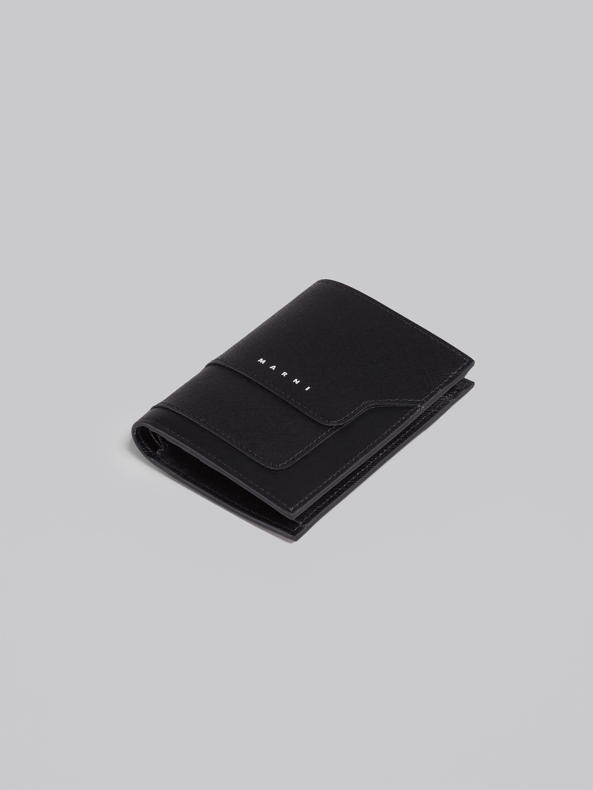 ブラック サフィアーノ＆カーフレザー製二つ折り財布 - 財布 - Image 5