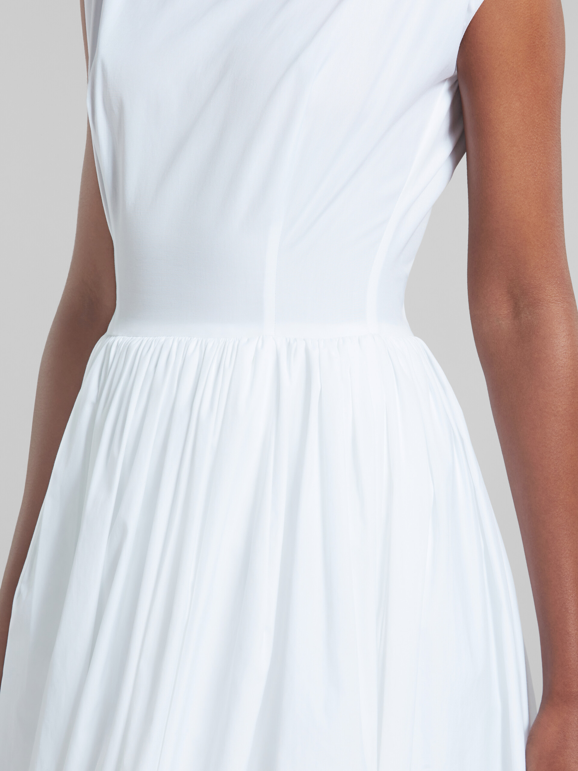 ホワイト オーガニックポプリン地 バルーンドレス - ドレス - Image 5