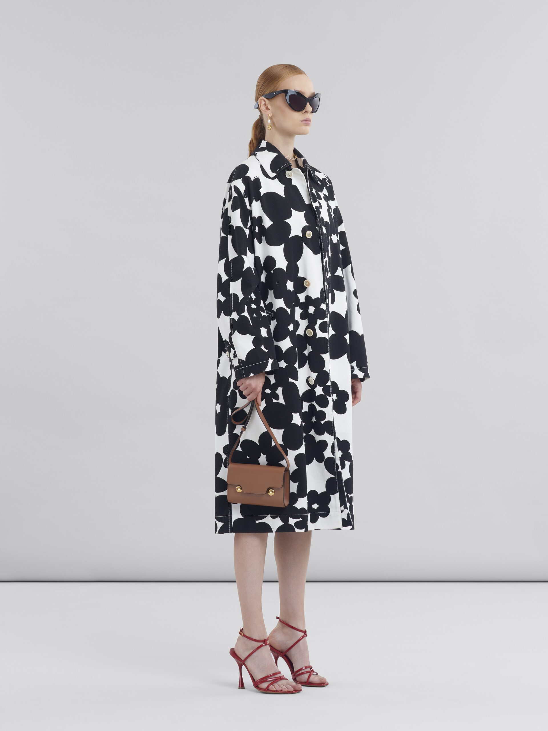 Cotton duster coat with black and white Dillies print - Coat - Image 6