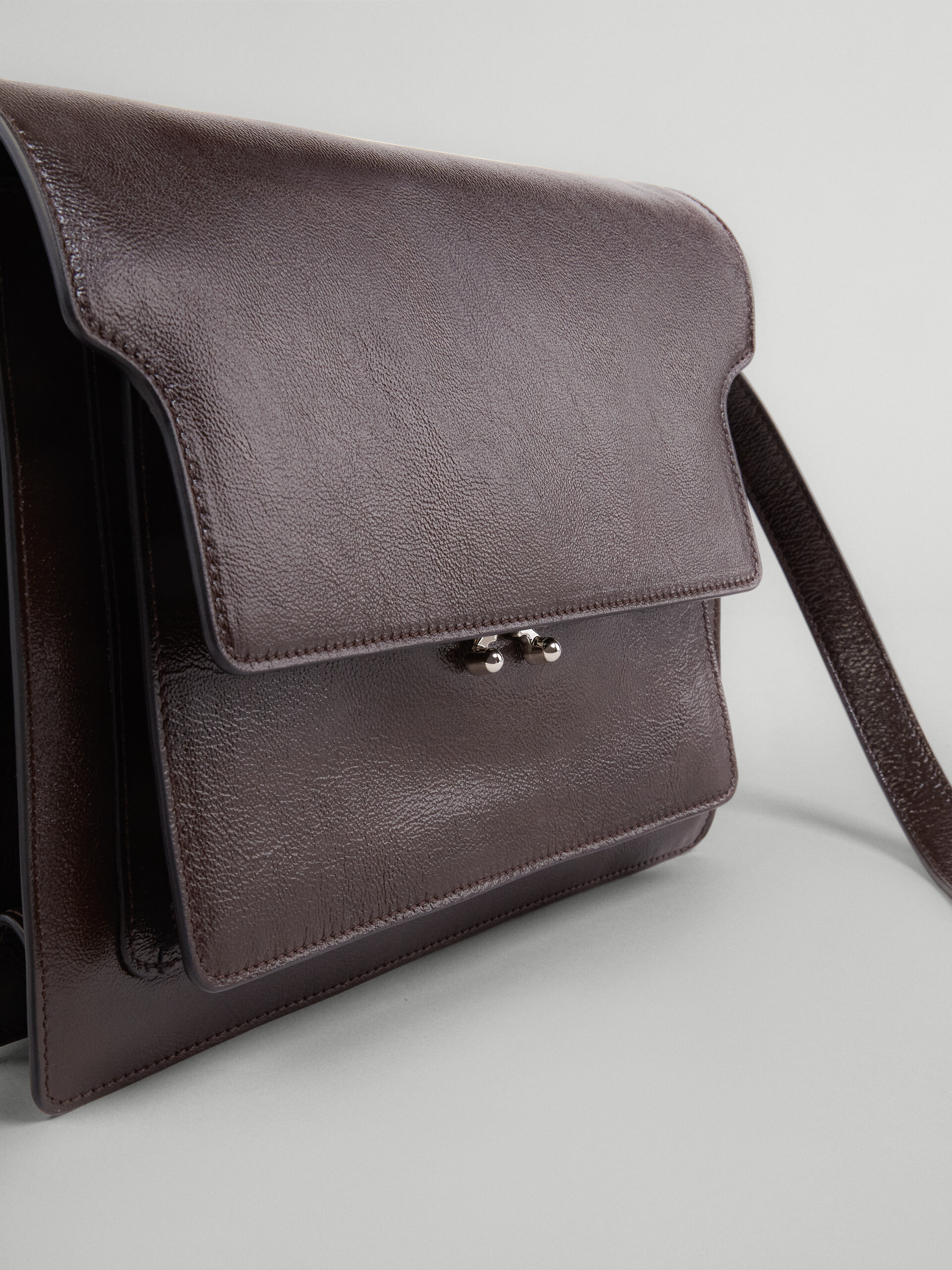 Trunk Soft Bag Grande in pelle nera - Borse a spalla - Image 3