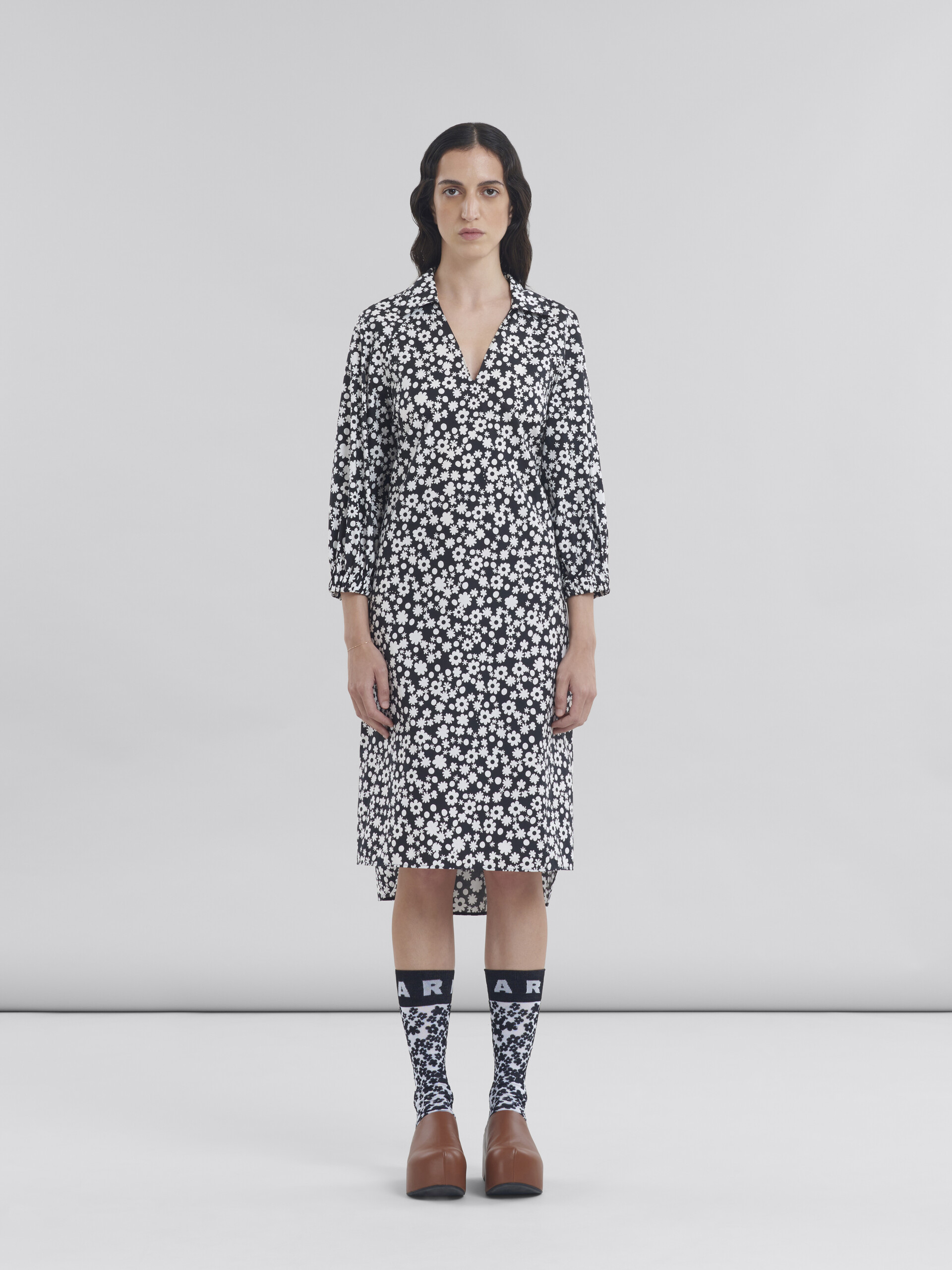 Black and white cotton poplin shirt dress with Pop Fields motif - Dresses - Image 2