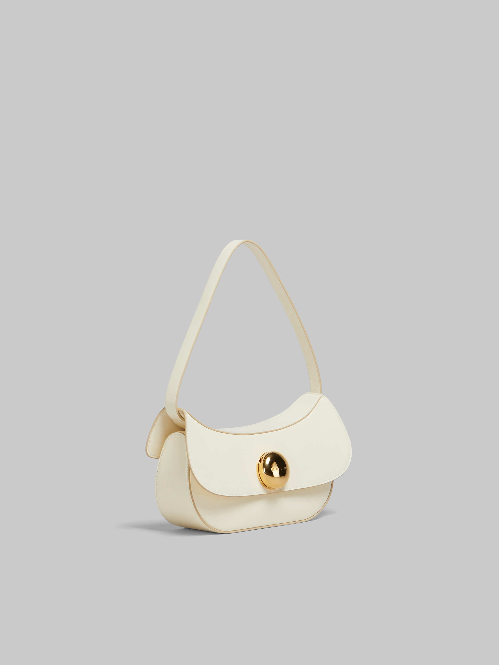 Borsa hobo Butterfly media in pelle marrone - Borse a spalla - Image 6