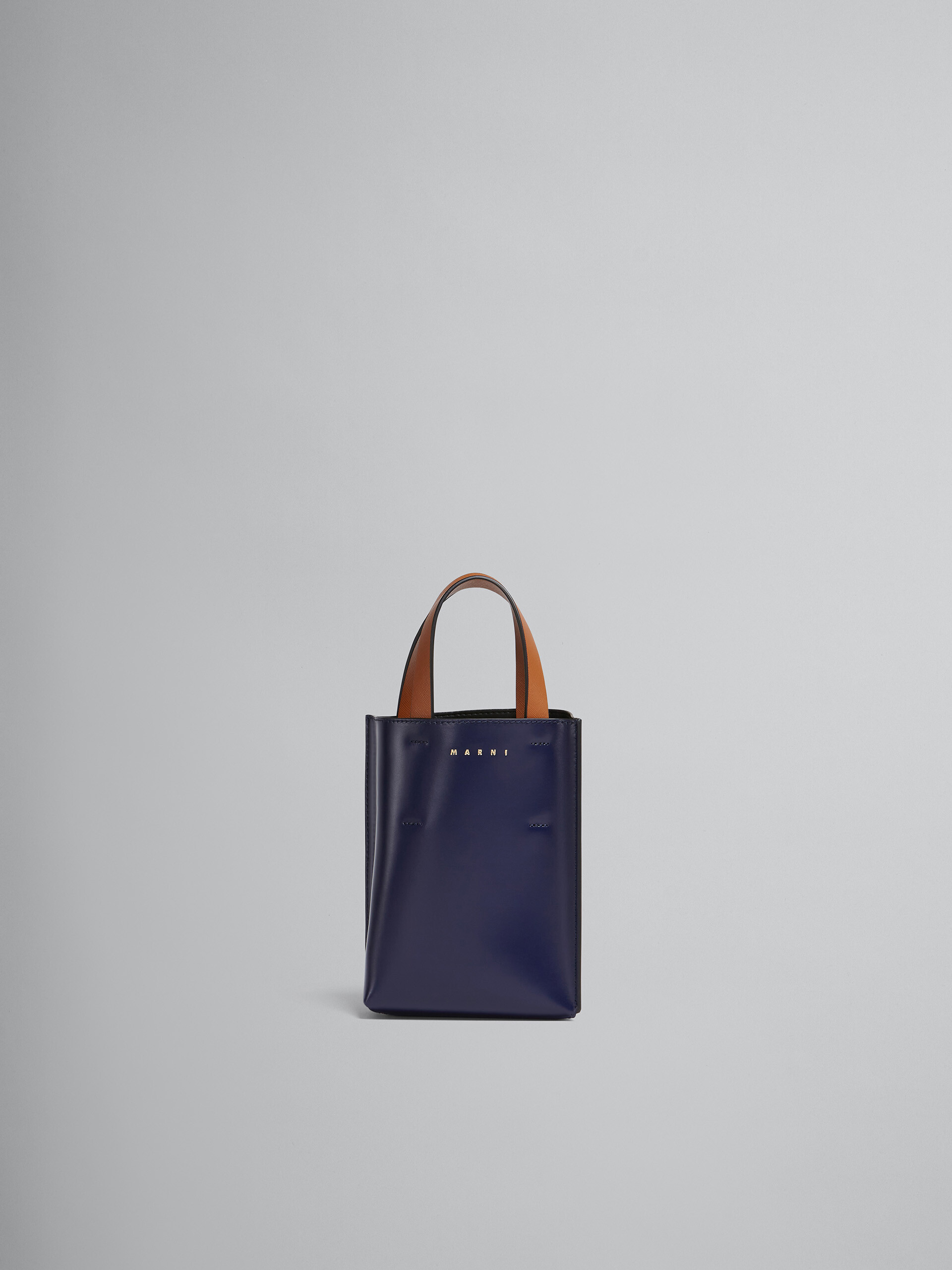 블루 및 화이트 컬러의 가죽 MUSEO 나노 백 - 쇼핑백 - Image 1