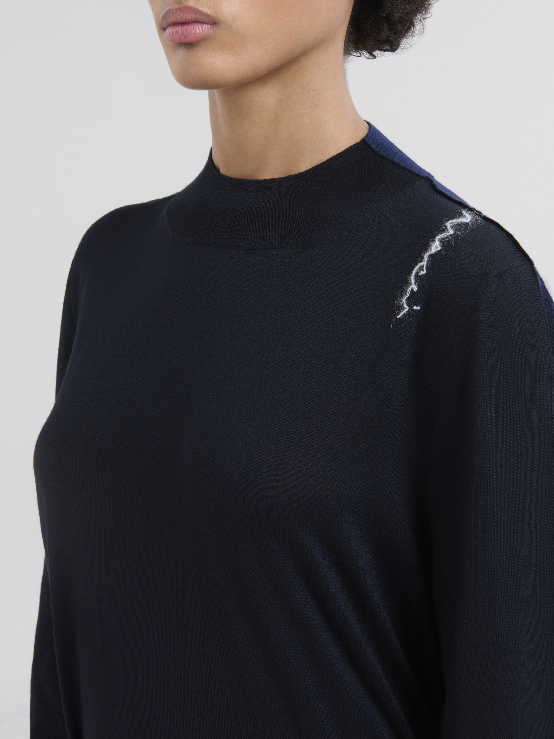 Black crew neck knitted jumper with contrasting back panel - Pullovers - Image 4