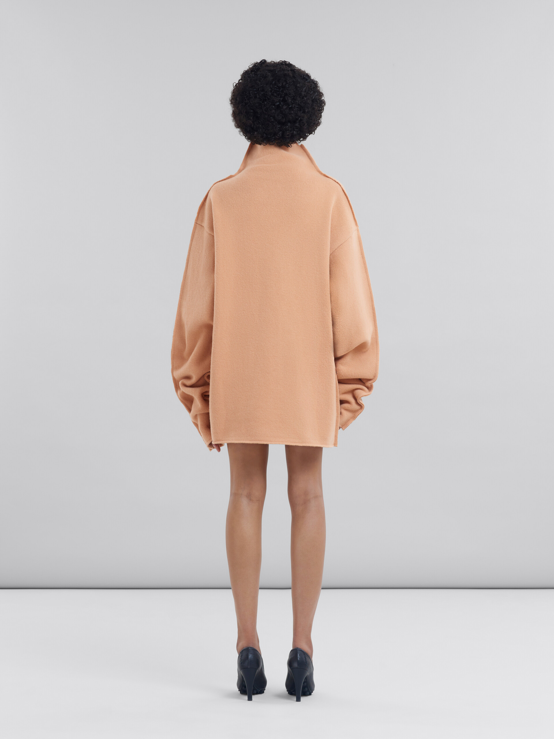 Peach pink wool sweater - Pullovers - Image 3