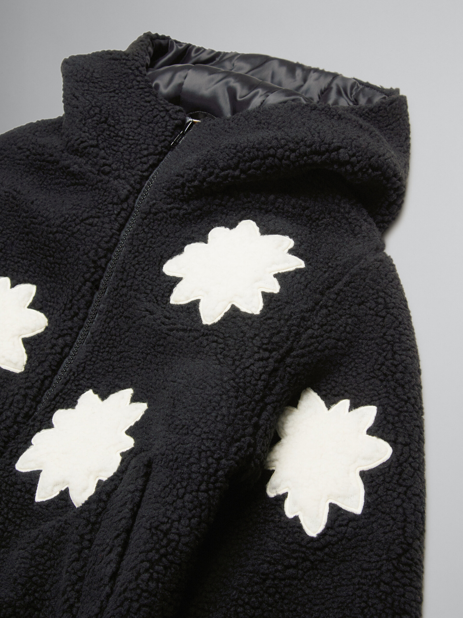 Black teddy jacket with stars - Jackets - Image 3