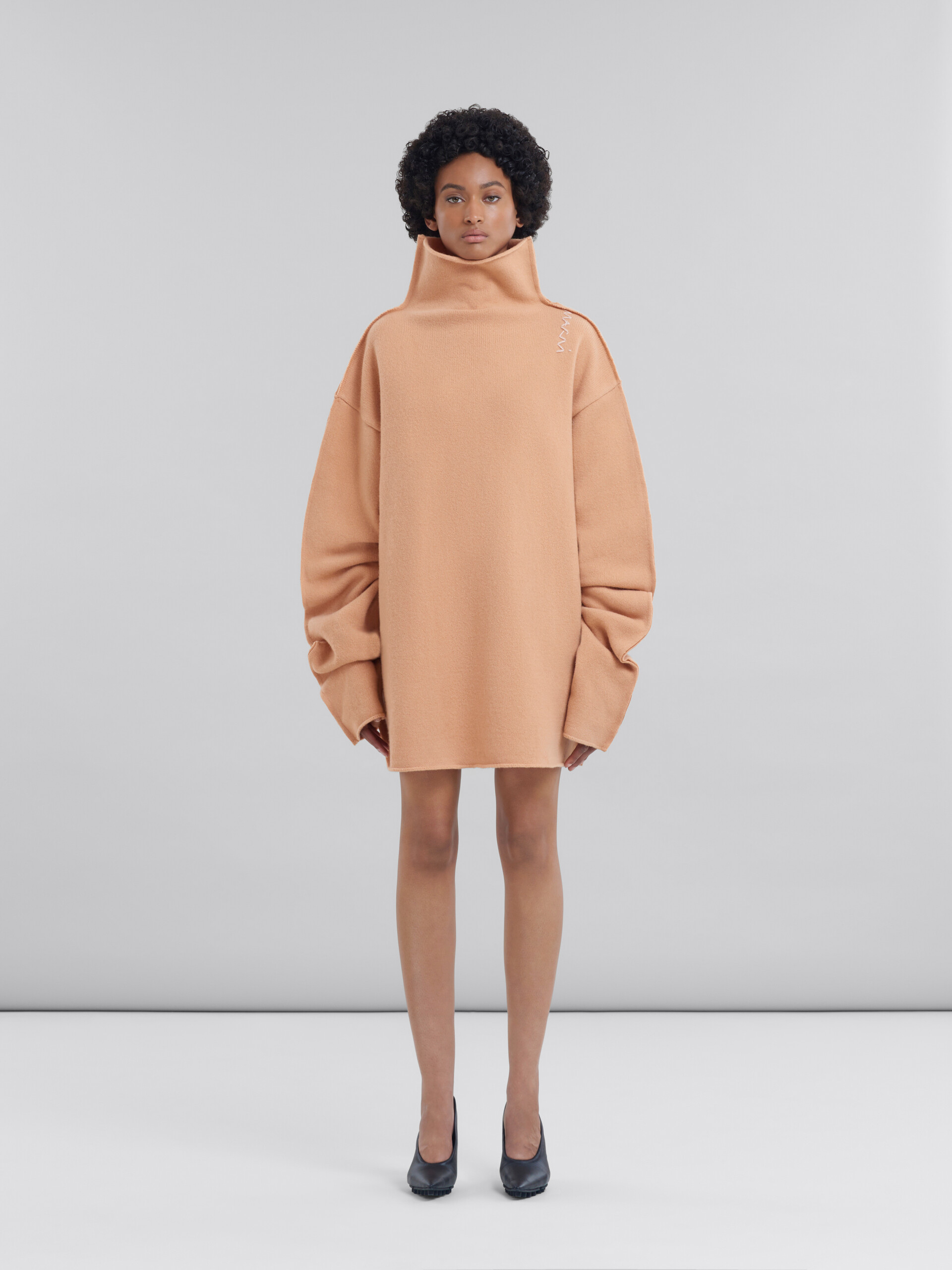 Peach pink wool sweater - Pullovers - Image 2