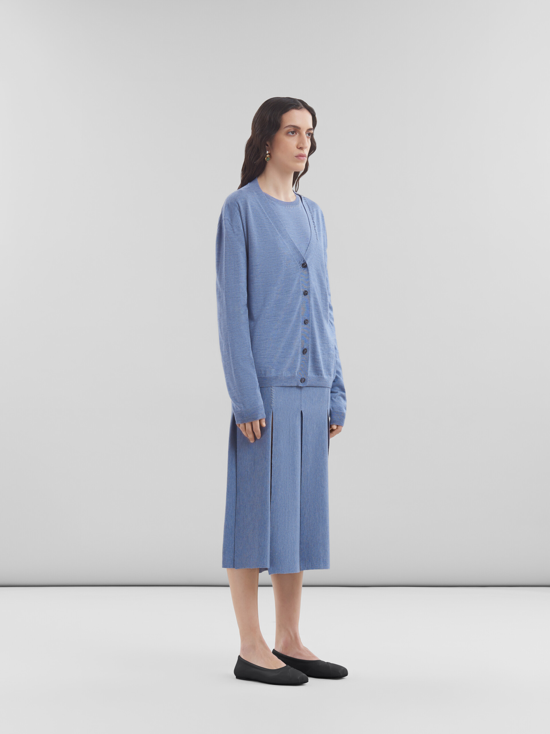 Jupe bleue en laine et soie avec fentes à bords francs - Jupes - Image 5