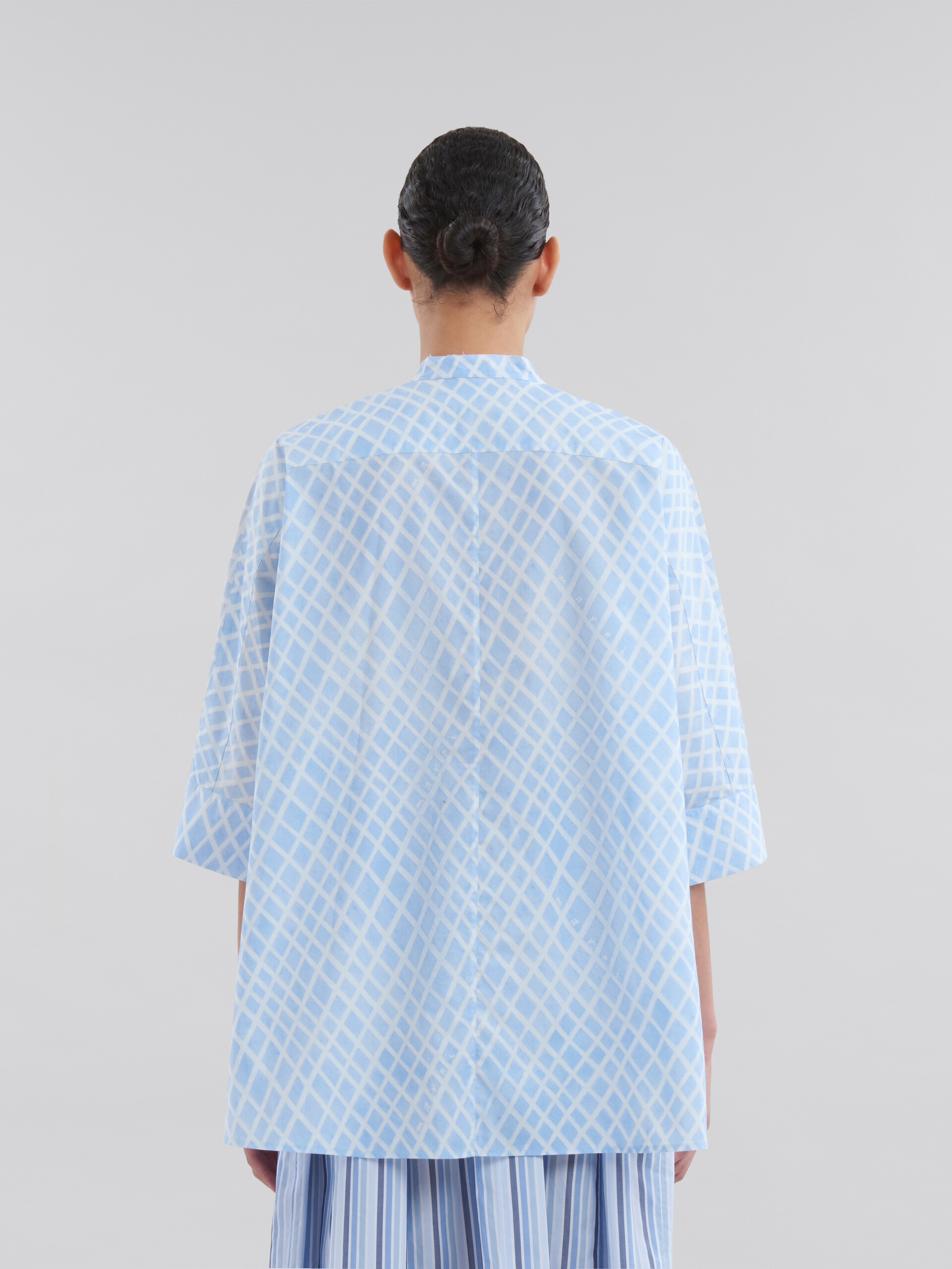 Light blue poplin kimono shirt with Landscapes print - Shirts - Image 3